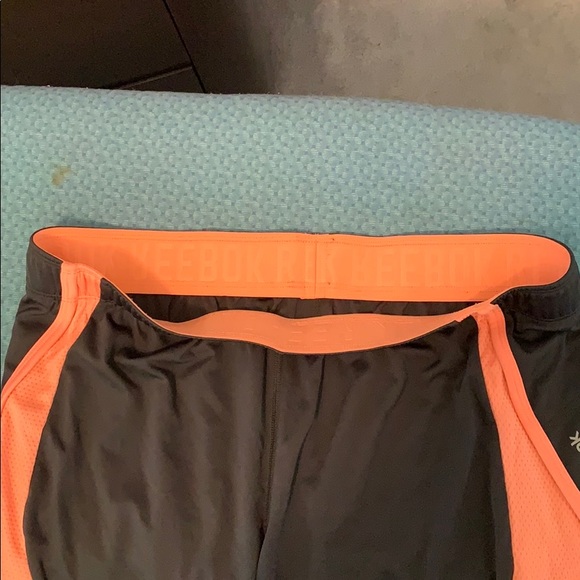 Reebok Shorts (quantity 2) - Picture 3 of 9